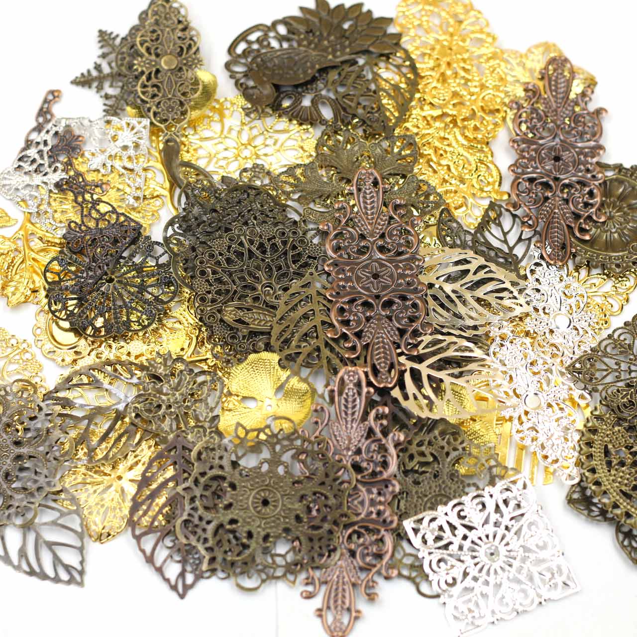 装飾コネクタランダム混合三角形花柄フィリグリーラップ合金クラ - Embellishment Crafts のレビューと価格